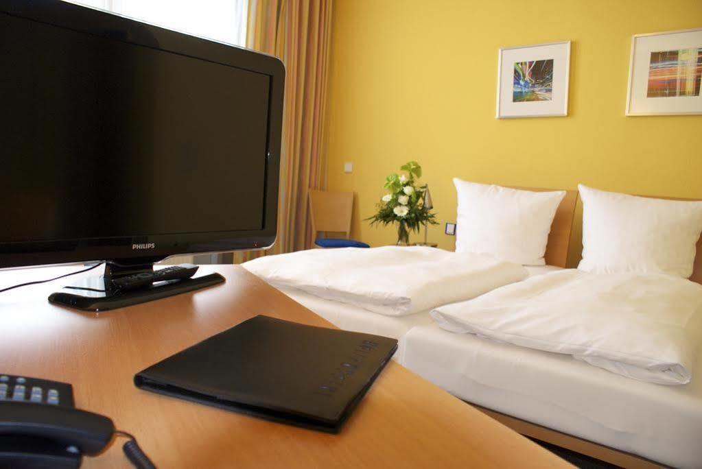 Dlrg Tagungszentrum Hotel Delphin Bad Nenndorf Kültér fotó